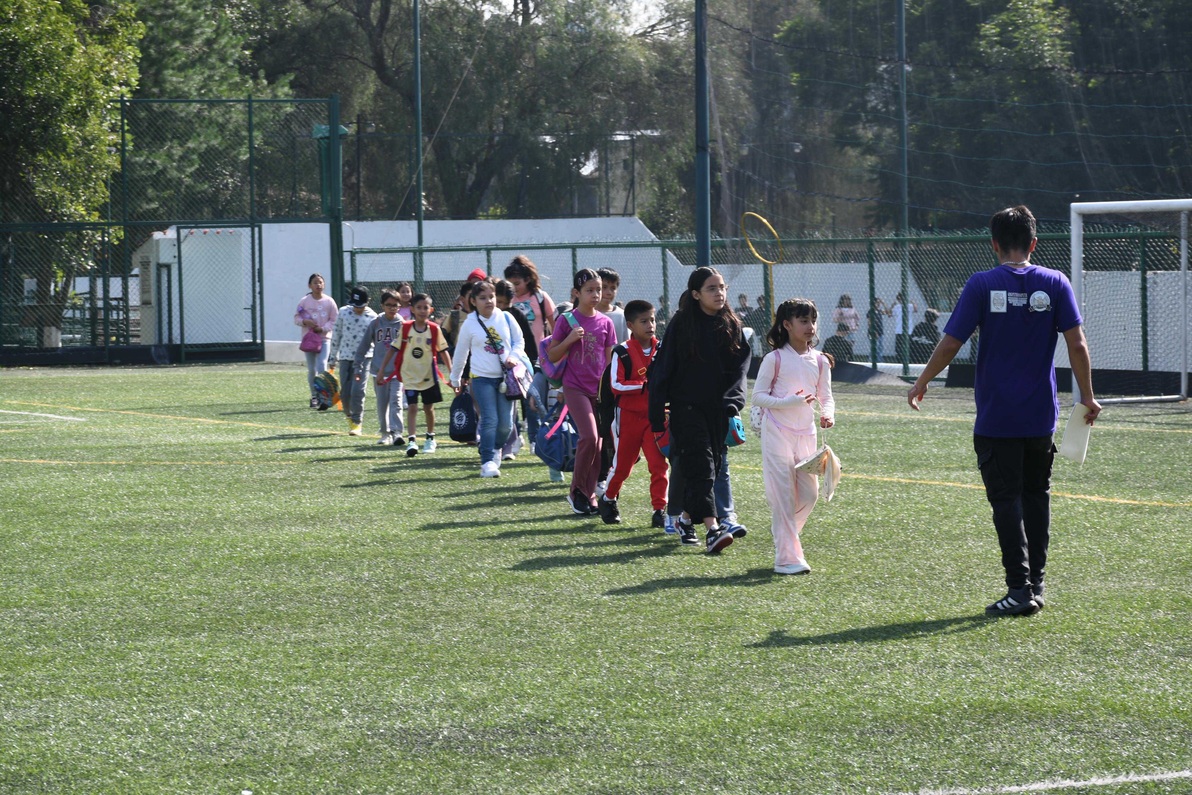  Arribo de niños del Curso de Verano 2026”Pequeños campeones del mundo”, CSCD del SNTISSSTE